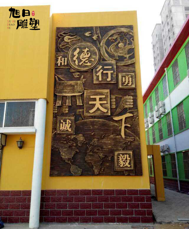 贵州高度12米玻璃钢雕塑